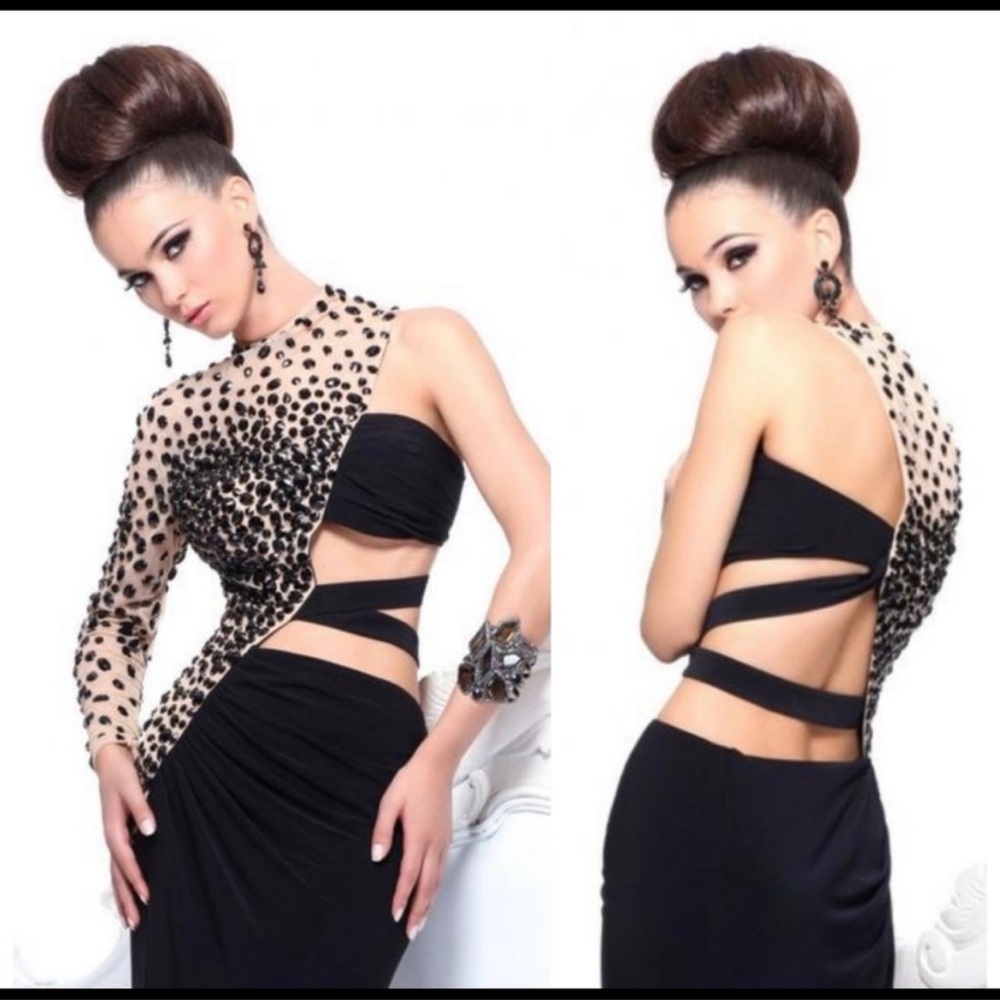 Sherri Hill Gown - Picture 2 of 3